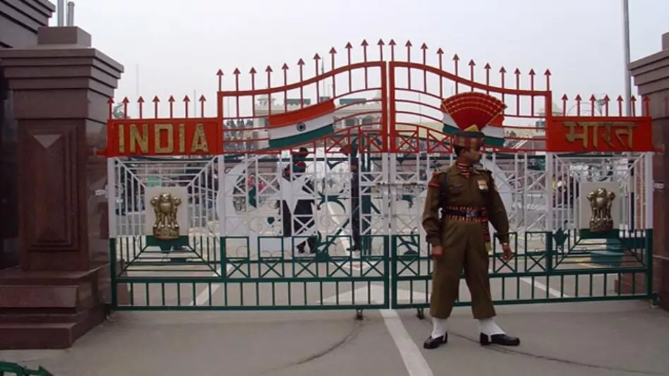 BSF जवान पूर्णम कुमार की भारत वापसी, पाक को सौंपा रेंजर