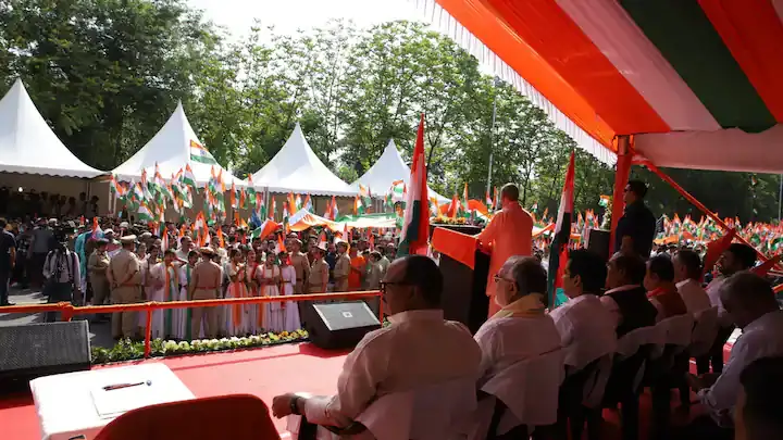 'ऑपरेशन सिंदूर' की सफलता पर'भारत शौर्य तिरंगा यात्रा', योगी - उंगली उठाई छोड़ेंगे नहीं