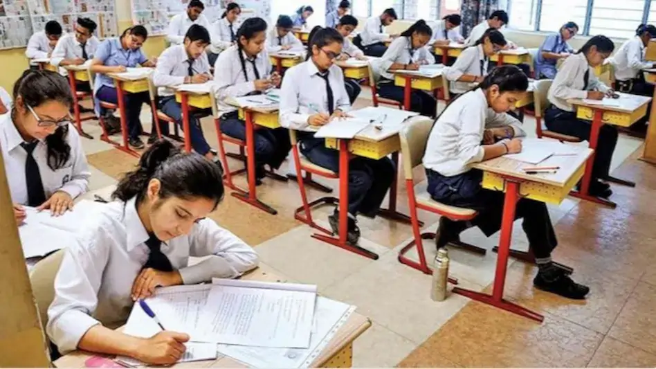 CBSE: अब साल में दो बार होगी 10वीं की बोर्ड परीक्षा, जानें इसके जरूरी नियम 