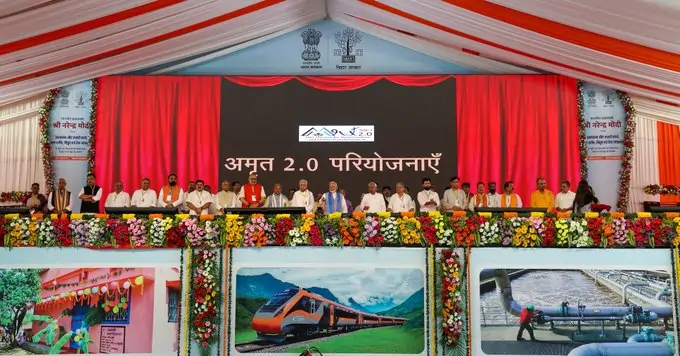 NDA बना रही समृद्ध बिहार, आरजेडी-कांग्रेस का पीएम मोदी ने किया पर्दा फाश