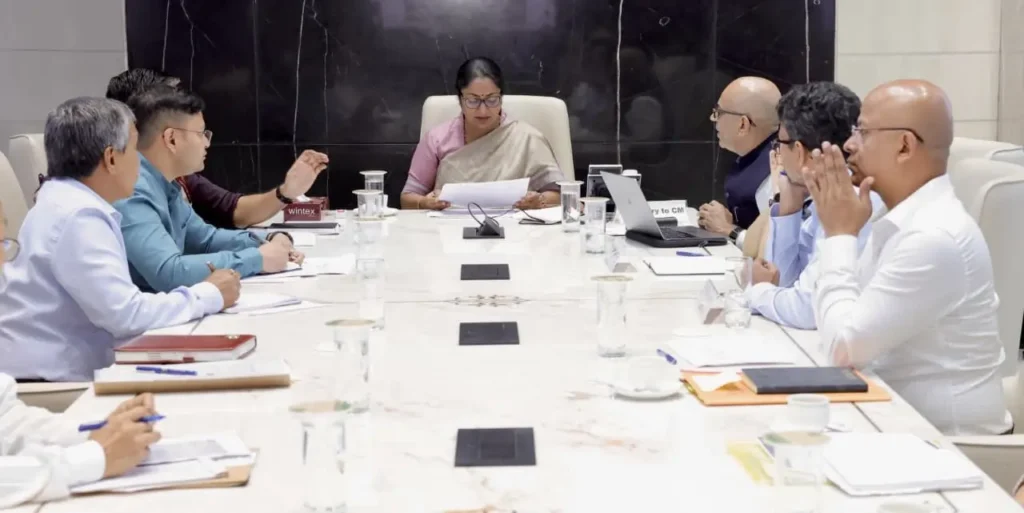 दिल्ली में हर माह खुलेंगे 100 आयुष्मान आरोग्य मंदिर, मिलेगी आधुनिक चिकित्सा व्यवस्था