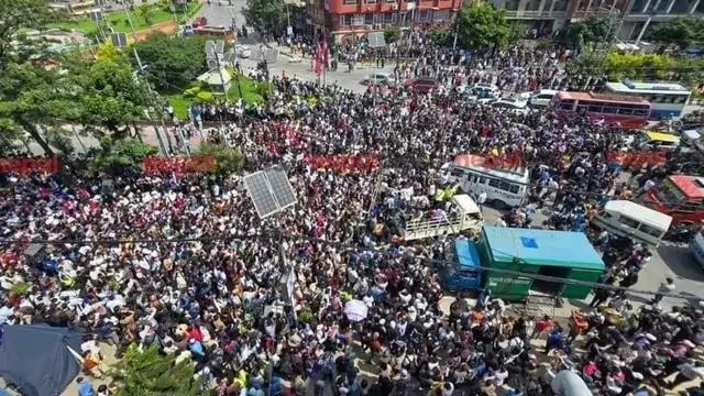 Nepal Protests: पीएम केपी ओली ने अपने पद से इस्तीफा दे दिया