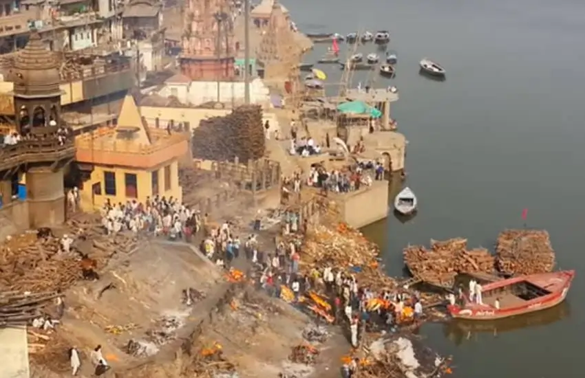 मणिकर्णिका घाट का रहस्य: चिता भस्म पर 94 संख्या और मनुष्य के 100 शुभ कर्मों का गूढ़ सत्य