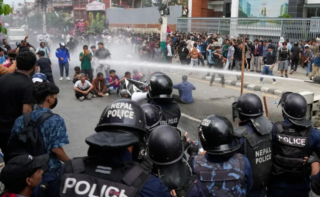 Nepal Protests: पीएम केपी ओली ने अपने पद से इस्तीफा दे दिया