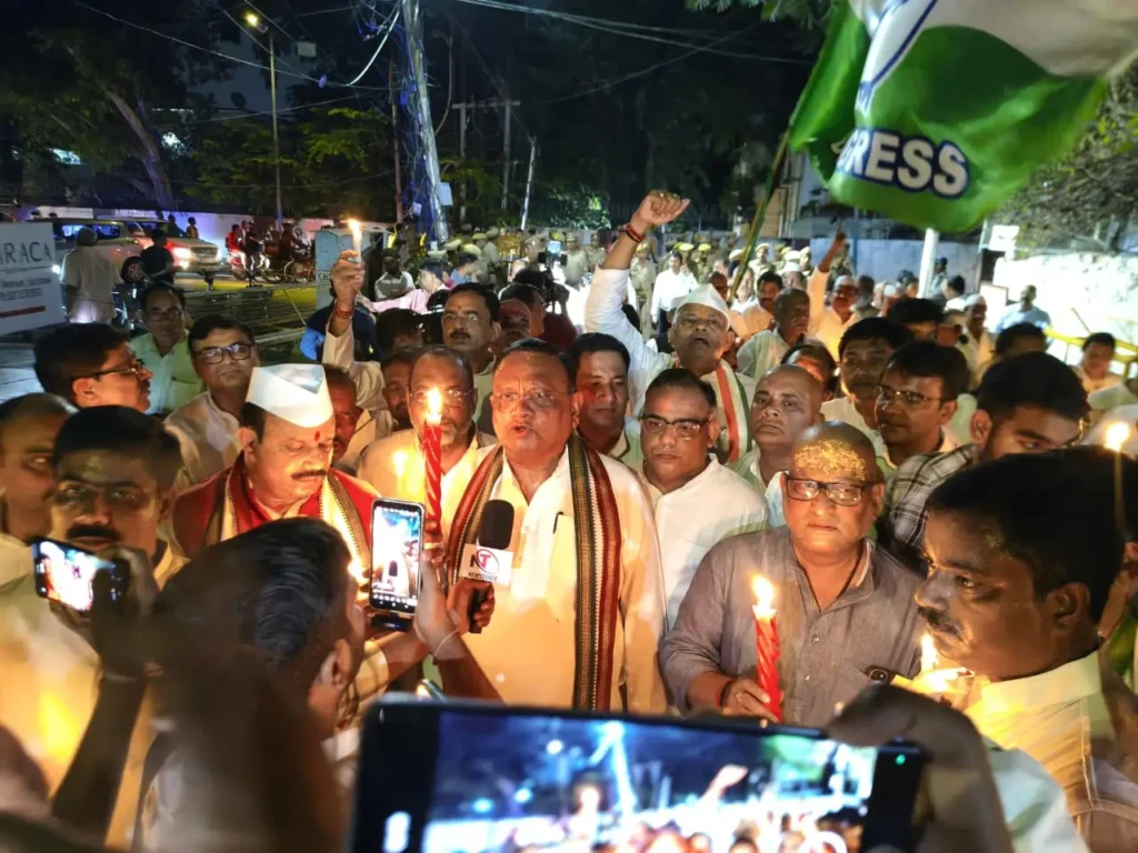 हरिओम वाल्मीकि न्याय के लिए कांग्रेस का कैंडल मार्च