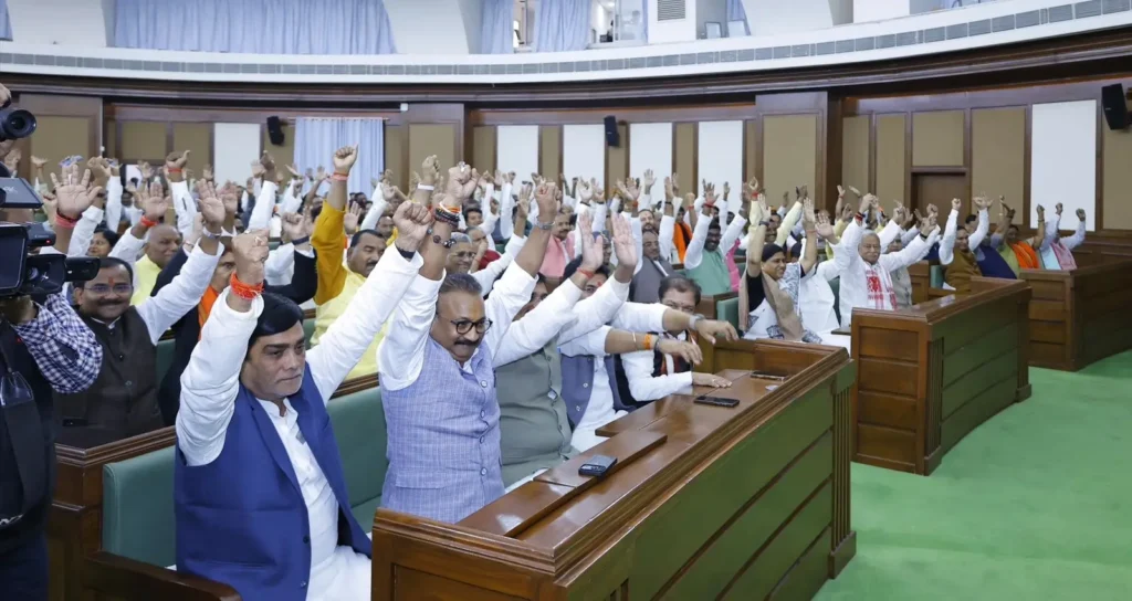 नीतीश कुमार फिर चुने गए JDU विधायक दल के नेता