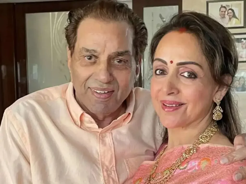 धर्मेंद्र ICU में वेंटिलेटर पर, फैंस बोले- जल्दी ठीक हो जाइए धरम पाजी