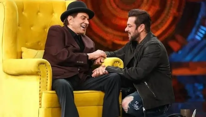 धर्मेंद्र ICU में वेंटिलेटर पर, फैंस बोले- जल्दी ठीक हो जाइए धरम पाजी