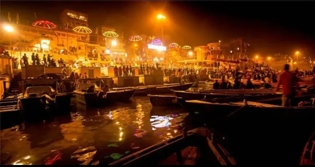 विश्वनाथ मंदिर में कड़ी सुरक्षा व्यवस्था, “नो-व्हीकल जोन” घोषित