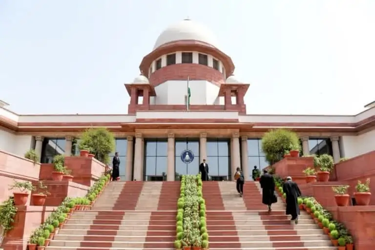 दिल्ली वायु प्रदूषण पर सुप्रीम कोर्ट: पराली को अकेला दोष देना गलत