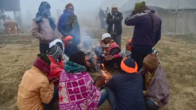 यूपी में फिर बढ़ेगी सर्दी, IMD का कोहरा-शीतलहर अलर्ट