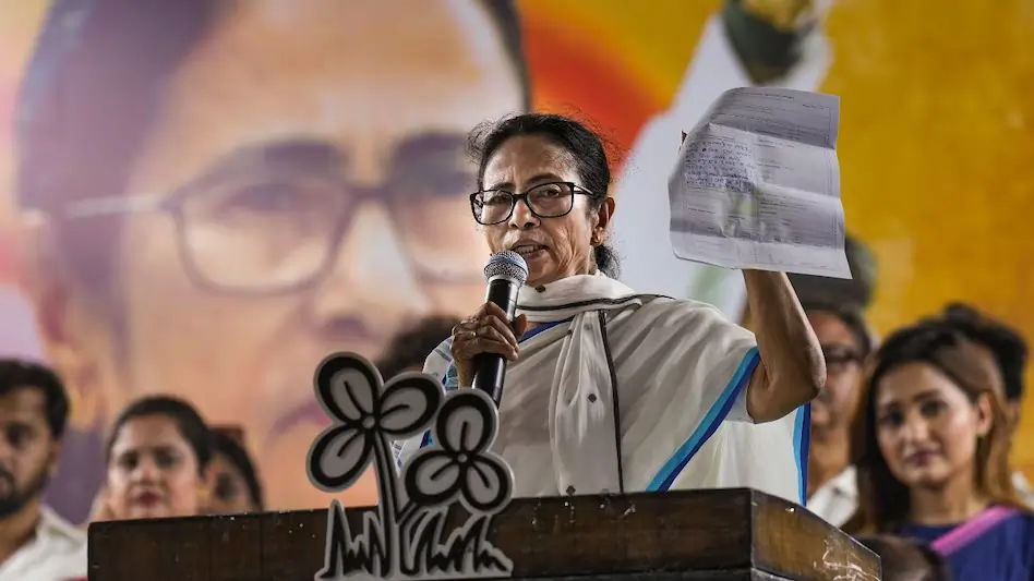 SIR पर ममता ने लिखा पत्र, चुनाव आयोग पर उठाए सवाल