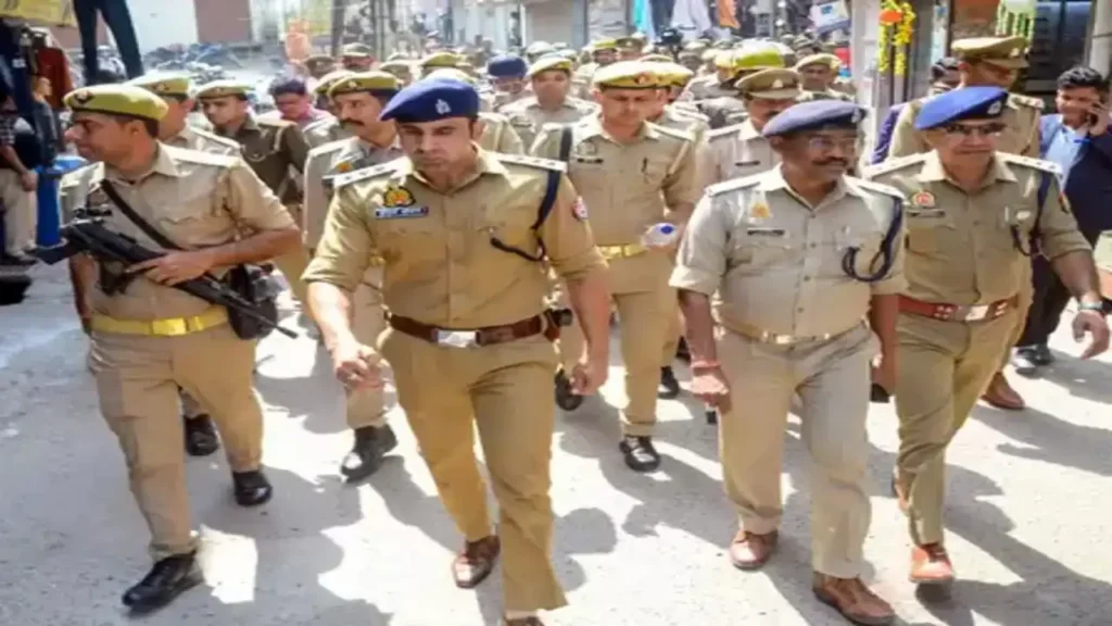 संभल हिंसा: ASP अनुज चौधरी समेत 20 पुलिसकर्मियों पर FIR के आदेश