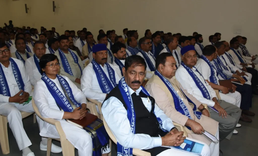 पार्टी बैठक में बोलीं मायावती: संगठन, रोज़गार व आत्मनिर्भरता पर जोर