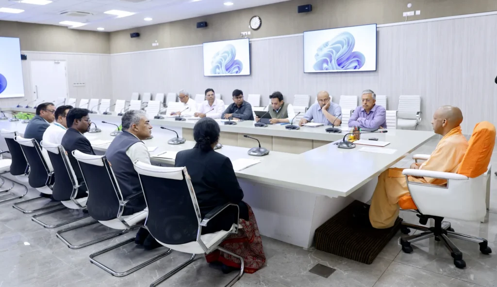 UP में पेट्रोल-डीजल और LPG की कमी नहीं, अफवाहों से बचें: CM योगी