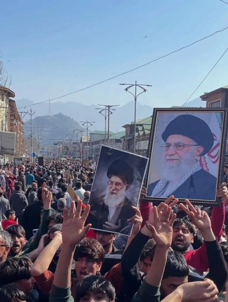 तेहरान हमले में खामेनेई की मौत, ईरान ने दी पलटवार की धमकी